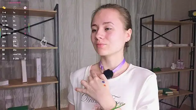 Snapshot of Crysta1Eva_ chatting on April 17, 2026, 8:22 pm Crysta1Eva online show from April 17, 2026, 8:22 pm