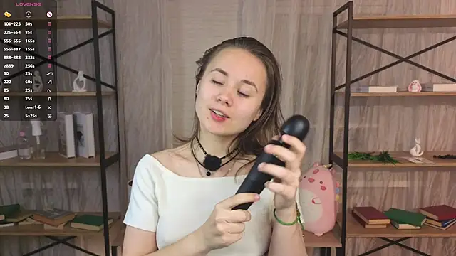 Snapshot of Crysta1Eva_ chatting on May 26, 2026, 8:40 pm Crysta1Eva online show from May 26, 2026, 8:40 pm