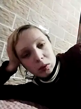 Ponka2011 online show from November 29, 2025, 6:13 am