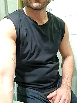 Snapshot of giovan2020 chatting on December 14, 2025, 4:56 pm giovan2020 online show from December 14, 2025, 4:56 pm