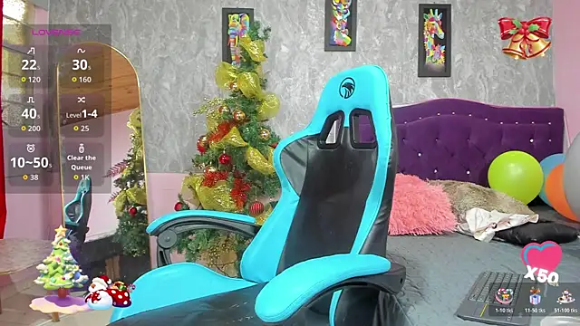 Lauren smiles online show from January 7, 2026, 8:03 pm