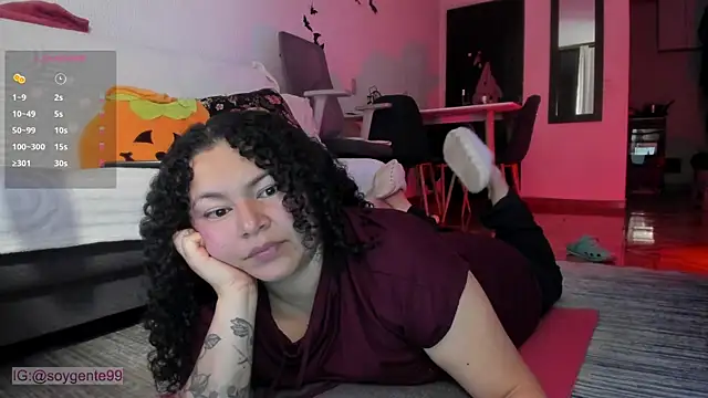 Snapshot of Chubby_Licius chatting on October 26, 2025, 12:33 am Chubby Licius online show from October 26, 2025, 12:33 am