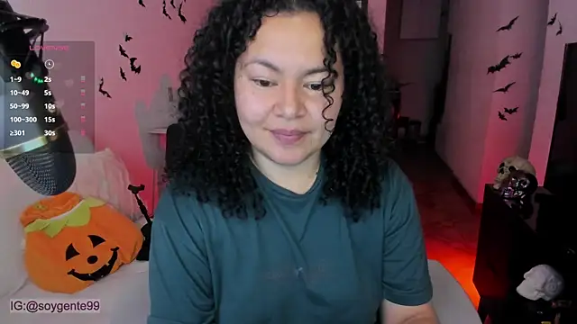 Snapshot of Chubby_Licius chatting on October 31, 2025, 11:00 pm Chubby Licius online show from October 31, 2025, 11:00 pm