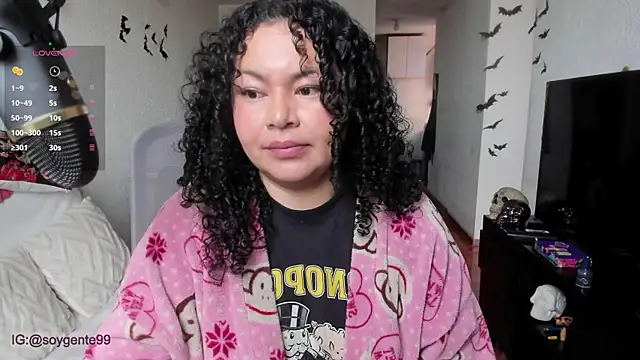 Snapshot of Chubby_Licius chatting on November 5, 2025, 3:15 pm Chubby Licius online show from November 5, 2025, 3:15 pm