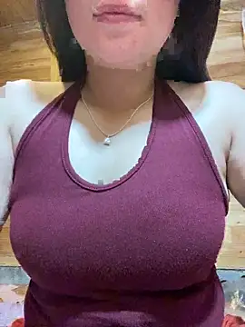 violet-00 online show from July 2, 2026, 11:27 am