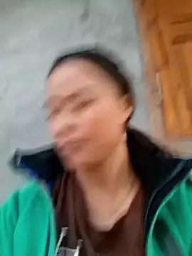 xuxulovezz online show from October 30, 2025, 10:35 am