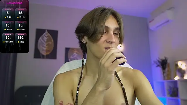 CleoStringer online show from October 9, 2025, 6:58 am