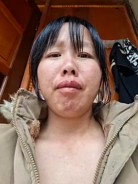 Snapshot of helenzz chatting on December 15, 2025, 5:13 am helenzz online show from December 15, 2025, 5:13 am