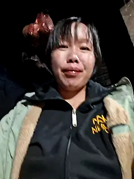 Snapshot of helenzz chatting on November 17, 2025, 11:36 am helenzz online show from November 17, 2025, 11:36 am