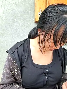 Snapshot of helenzz chatting on November 9, 2025, 9:46 am helenzz online show from November 9, 2025, 9:46 am