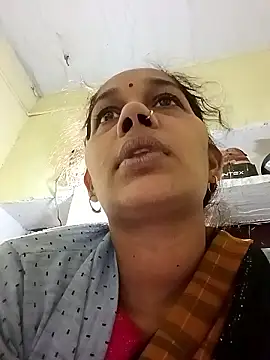 Snapshot of Rupali_ji chatting on February 6, 2026, 9:49 am Rupali ji online show from February 6, 2026, 9:49 am