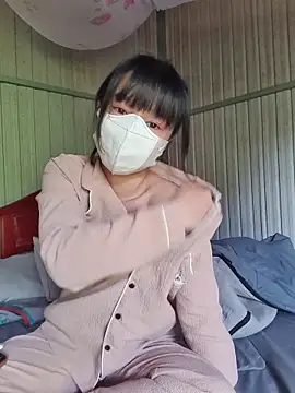 Snapshot of Helen-Tran chatting on November 1, 2025, 6:30 am Helen-Tran online show from November 1, 2025, 6:30 am