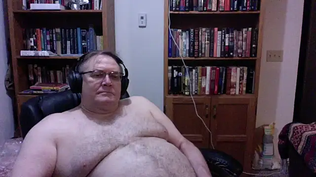 Snapshot of Vinyl22@xh chatting on June 20, 2026, 3:44 am Vinyl22xh online show from June 20, 2026, 3:44 am