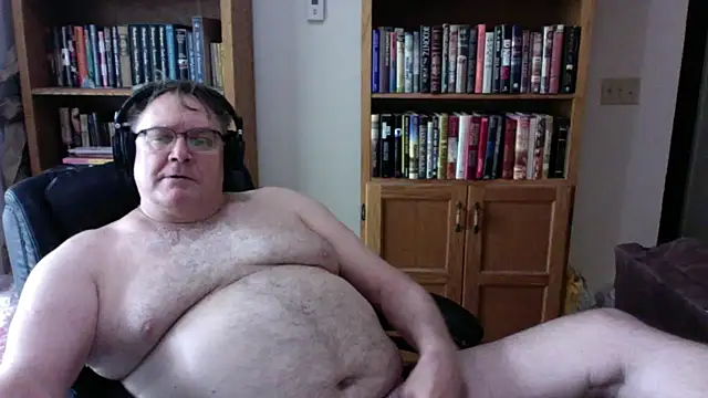 Snapshot of Vinyl22@xh chatting on July 17, 2026, 7:55 pm Vinyl22xh online show from July 17, 2026, 7:55 pm