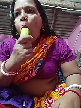 reya743 online show from November 10, 2025, 4:23 pm