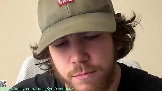 Snapshot of luca_syn chatting on November 28, 2025, 2:17 pm luca syn online show from November 28, 2025, 2:17 pm