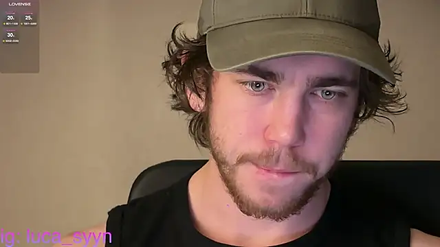 Snapshot of luca_syn chatting on November 5, 2025, 12:58 am luca syn online show from November 5, 2025, 12:58 am