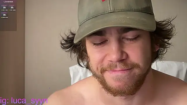 Snapshot of luca_syn chatting on November 19, 2025, 5:40 am luca syn online show from November 19, 2025, 5:40 am