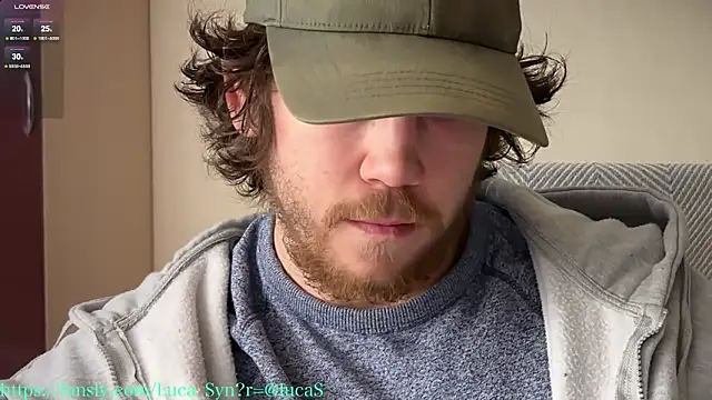 Snapshot of luca_syn chatting on November 24, 2025, 10:48 am luca syn online show from November 24, 2025, 10:48 am