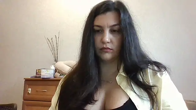 Snapshot of Feymaria chatting on October 13, 2025, 6:04 am Feymaria online show from October 13, 2025, 6:04 am