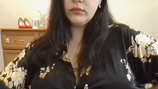 Snapshot of Feymaria chatting on November 12, 2025, 6:28 am Feymaria online show from November 12, 2025, 6:28 am