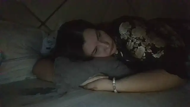 Snapshot of Feymaria chatting on November 12, 2025, 9:07 pm Feymaria online show from November 12, 2025, 9:07 pm