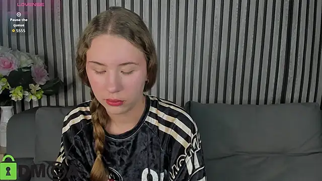 Elsie Cutties online show from October 8, 2025, 1:07 am