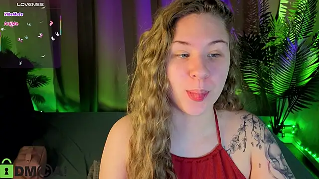 Elsie Cutties online show from May 27, 2026, 1:15 am