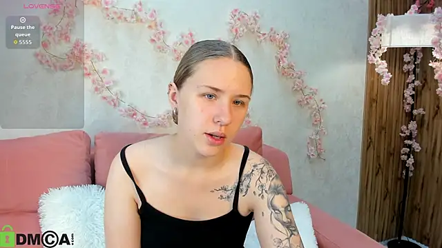 Elsie Cutties online show from October 1, 2025, 1:00 am