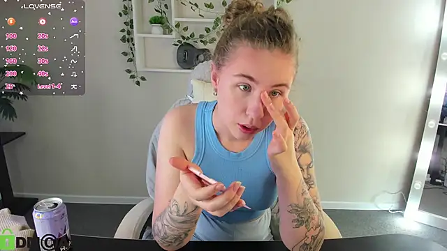 Elsie Cutties online show from November 3, 2025, 1:11 am