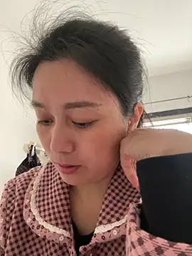 Snapshot of aoyo66 chatting on November 12, 2025, 12:37 am aoyo66 online show from November 12, 2025, 12:37 am