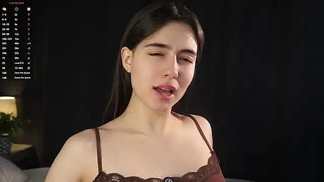 LettySlovacek online show from February 28, 2026, 2:44 am