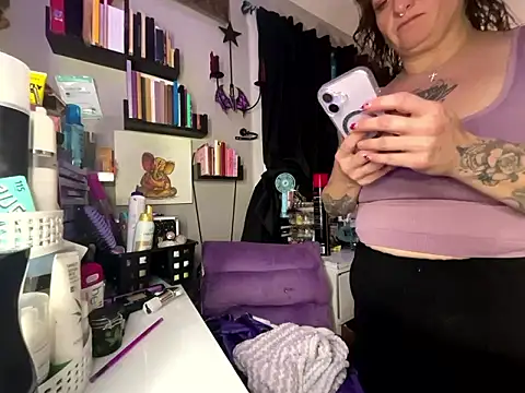 88heygirlhey88 online show from January 12, 2026, 6:04 pm