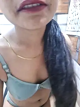 Snapshot of Soni_cute86526 chatting on May 24, 2026, 4:12 am Soni cute86526 online show from May 24, 2026, 4:12 am