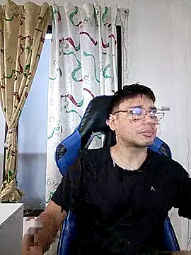 Snapshot of marcuswildx chatting on November 20, 2025, 11:00 am marcuswildx online show from November 20, 2025, 11:00 am