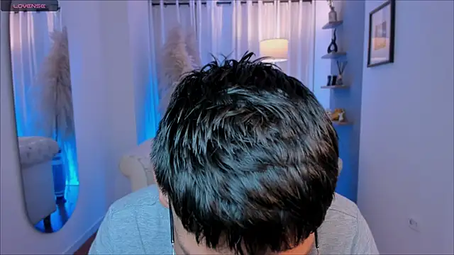 Snapshot of marcuswildx chatting on November 21, 2025, 2:05 pm marcuswildx online show from November 21, 2025, 2:05 pm