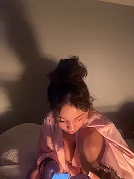 OliviaAshhh online show from March 27, 2026, 7:15 pm