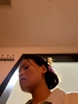    Dorry02    online show from October 8, 2025, 7:43 am