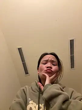    Dorry02    online show from November 24, 2025, 2:28 pm