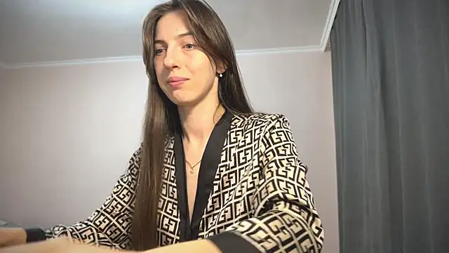 Prettyyy Angel online show from October 3, 2025, 6:20 pm