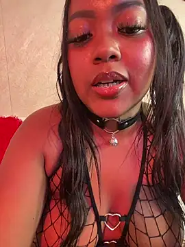 LennaCoper online show from June 7, 2026, 2:50 am
