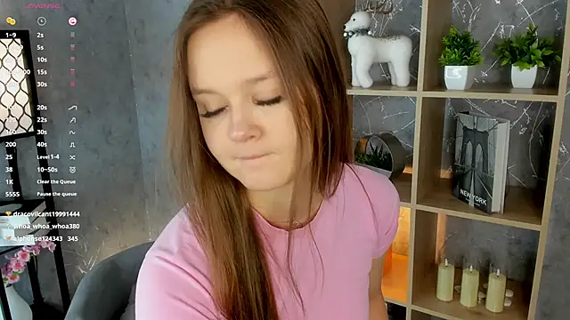 ElenoreReth online show from January 15, 2026, 2:26 am