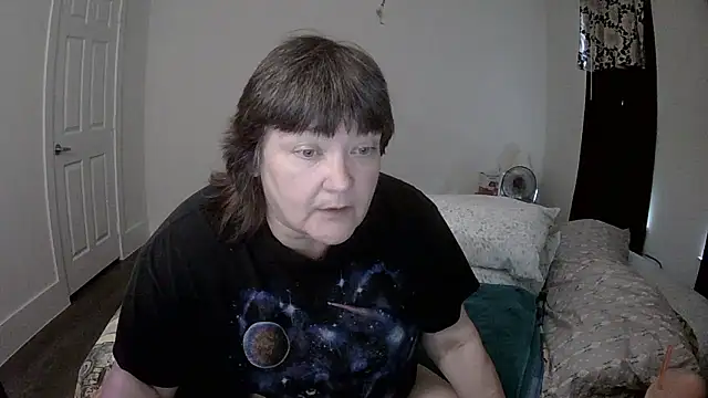 Snapshot of Buggy1965 chatting on January 7, 2026, 2:44 pm Buggy1965 online show from January 7, 2026, 2:44 pm