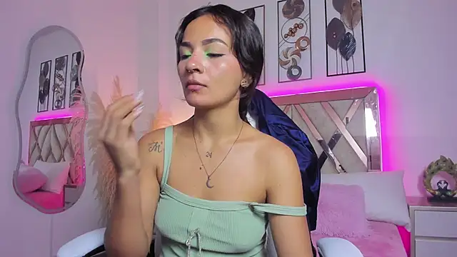 akira 09  online show from November 22, 2025, 1:10 pm