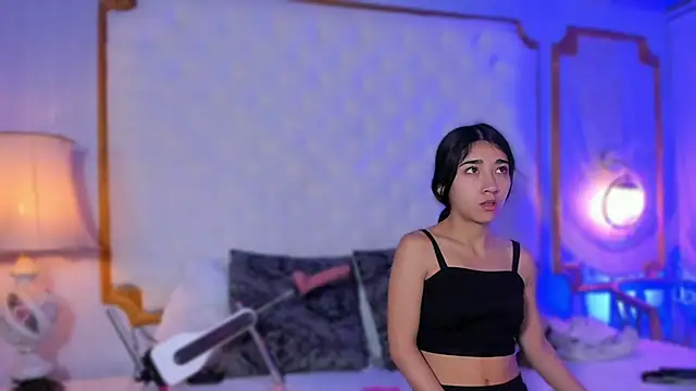 Snapshot of Mariana_Kalo chatting on December 22, 2025, 10:59 am Mariana Kalo online show from December 22, 2025, 10:59 am