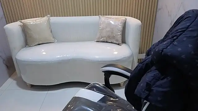 Snapshot of Skyler_Gracee_Tx chatting on December 2, 2025, 2:45 am Skyler Gracee Tx online show from December 2, 2025, 2:45 am