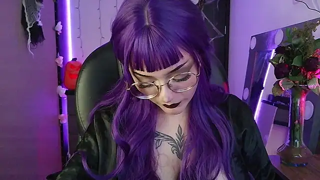 LesRose online show from October 22, 2025, 4:39 pm