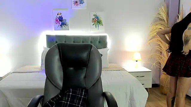 Antonela vargas online show from October 28, 2025, 12:04 pm