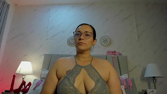 Michell Monet online show from November 13, 2025, 11:58 am