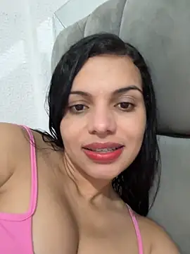 Anavalle online show from May 19, 2026, 11:23 pm